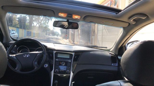 Hyundai Sonata 2012 - Foto 4