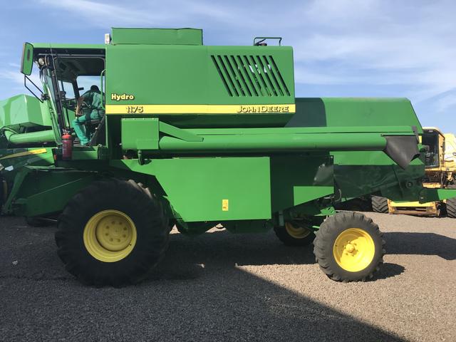 Colheitadeira john deere 1175