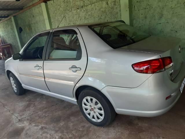 Vendo Siena (carro de mulher) - Foto 2