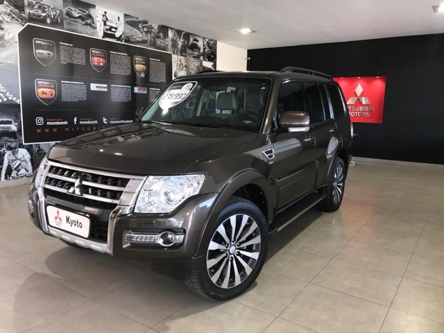 MITSUBISHI PAJERO FULL HPE 3.2 DIESEL