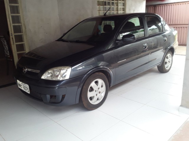 CARRO CORSA MONTANA