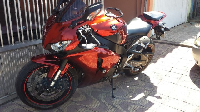 HONDA CBR 1000RR