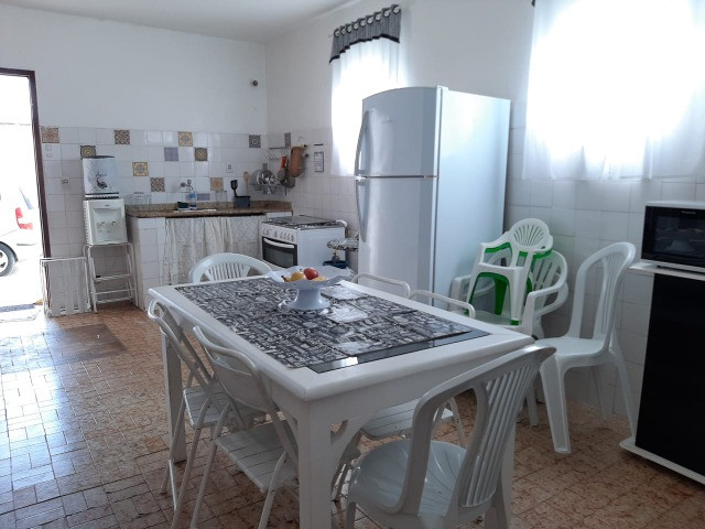 Casa Temporada em Araruama, 03 quartos, piscina e churrasqueira - Foto 6