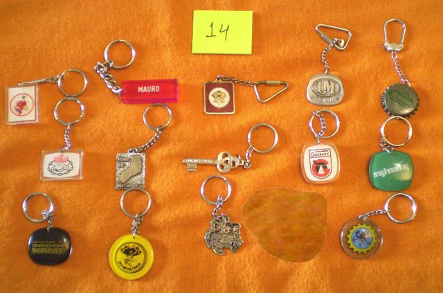 Três Chaveiros antigos L3 - Cód. 155.3 - - Foto 3