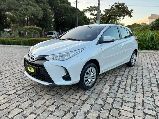 YARIS XL HATCH 1.5 AUT 2023 (IPVA 2023 PAGO)