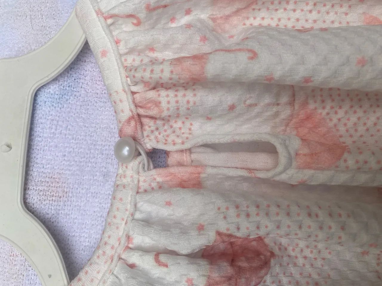 Vestido infantil TAM 3, tirei a etiqueta mas nem usei e ficou pequeno. - Foto 5