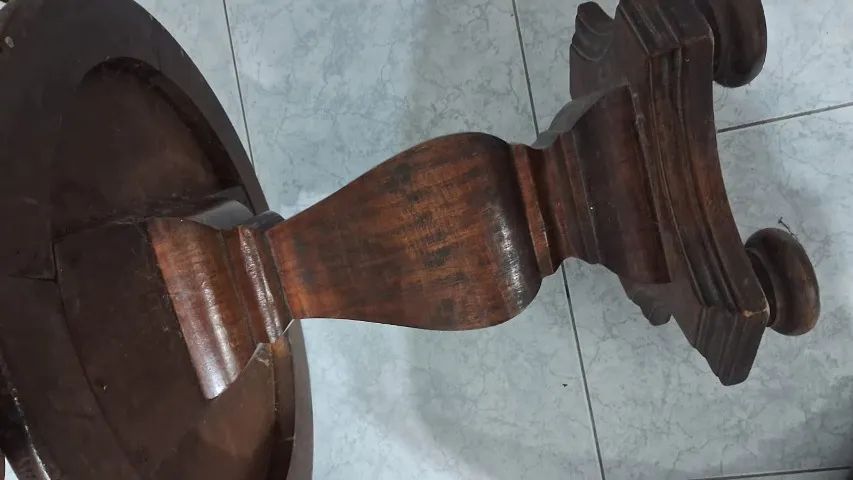 Round Solid Wood Table64985887704963124