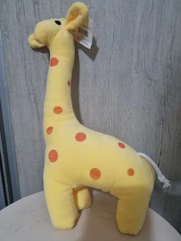 Girafa de pelúcia 