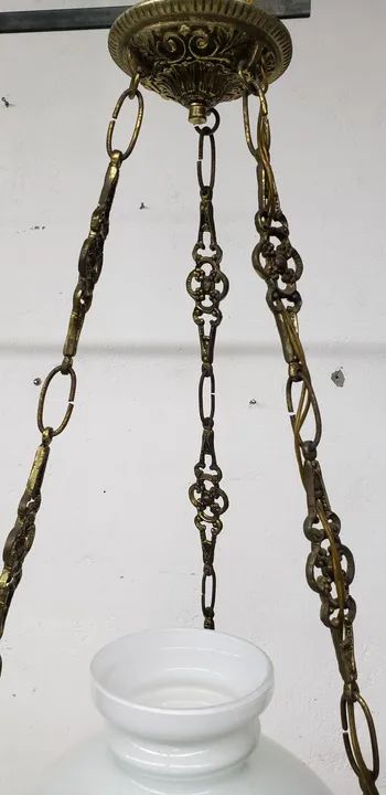 Lustre bronze opalina branca antigo  - Foto 5