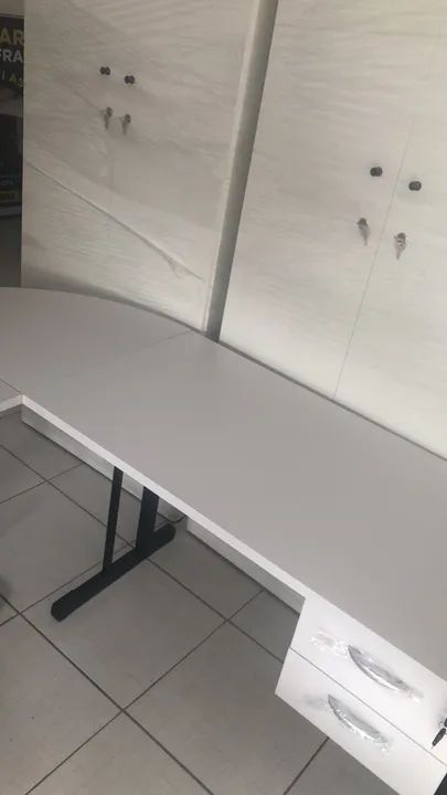 Mesa de escritório branca a partir de 220 - Foto 2