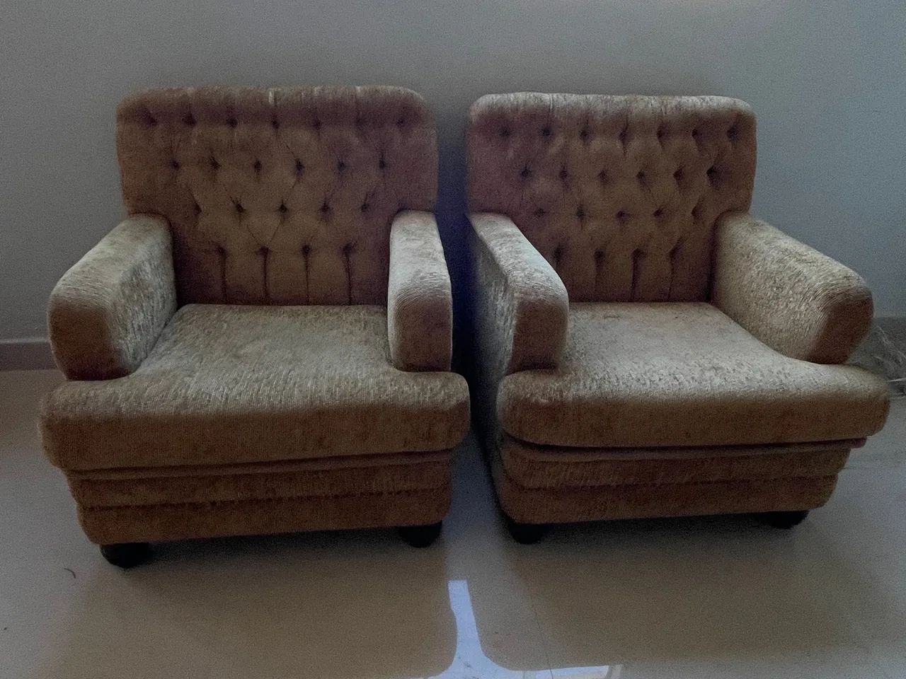 Conjunto sofá 4 lugares e 2 poltronas anos 80 divido 3x sj - Foto 5