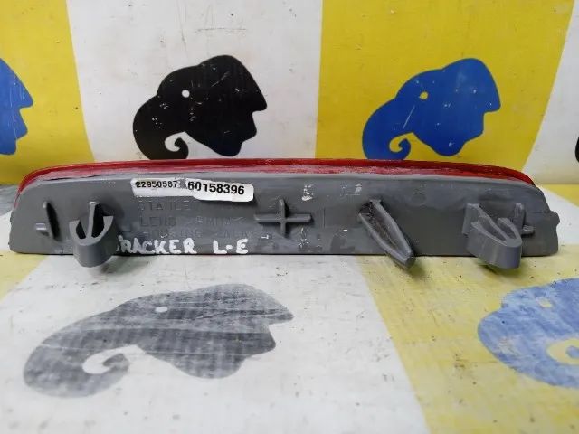 Olho Gato Refletor Parachoque Tracker 2013-16 Esquerdo Cod. 22950587  - Foto 4