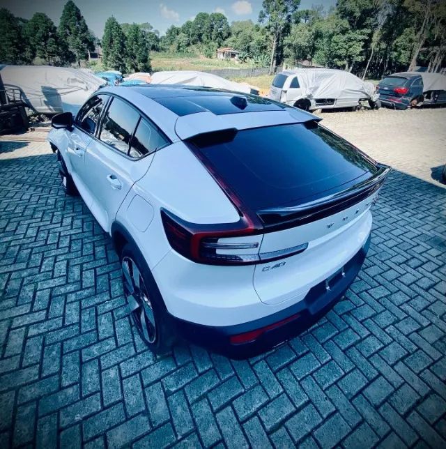 Sucata para retirada de peças Volvo c-40 8 ultimate 2023 - Foto 6