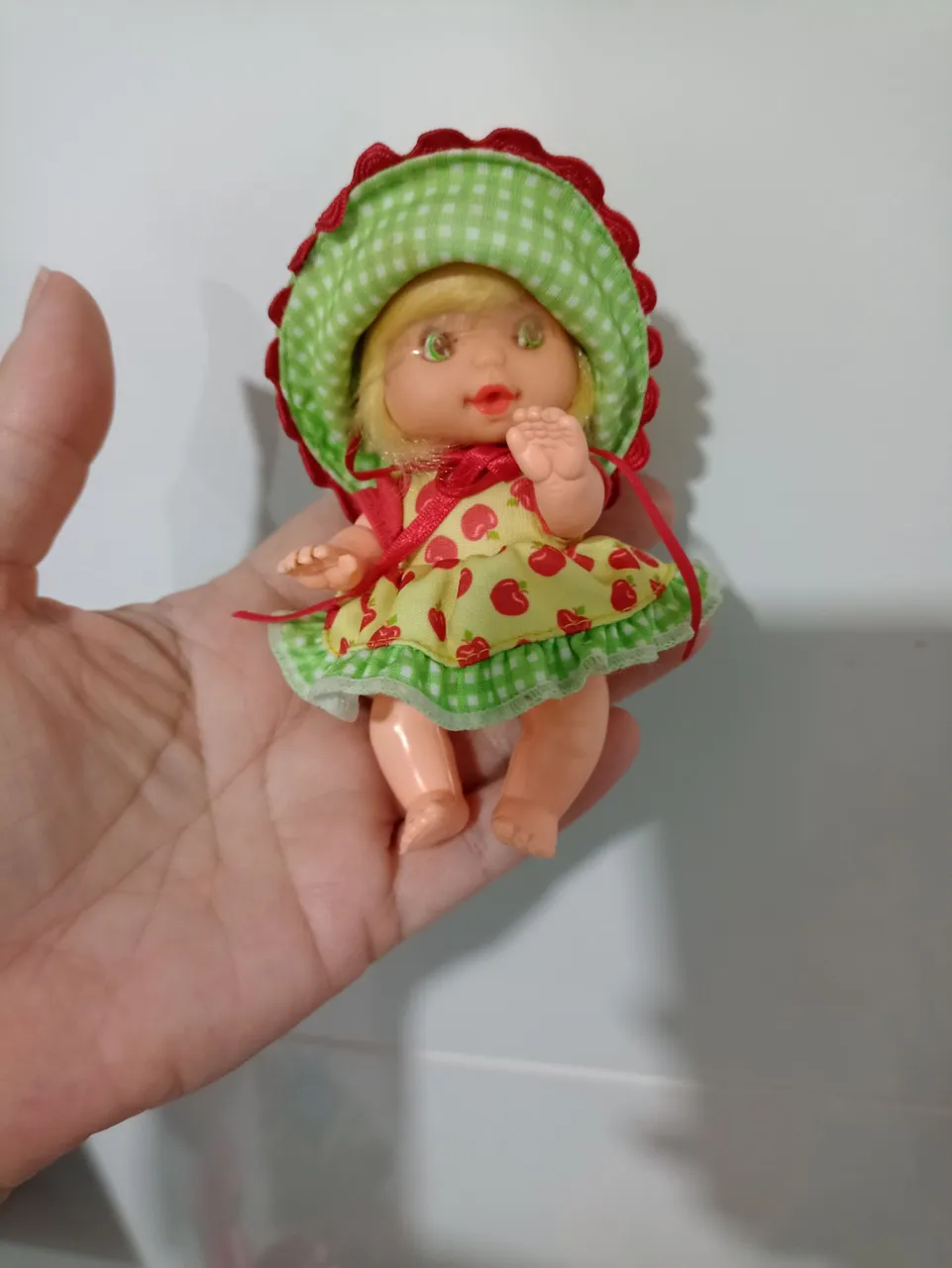 Boneca Mini Doll Maçãzinha da Estrela.