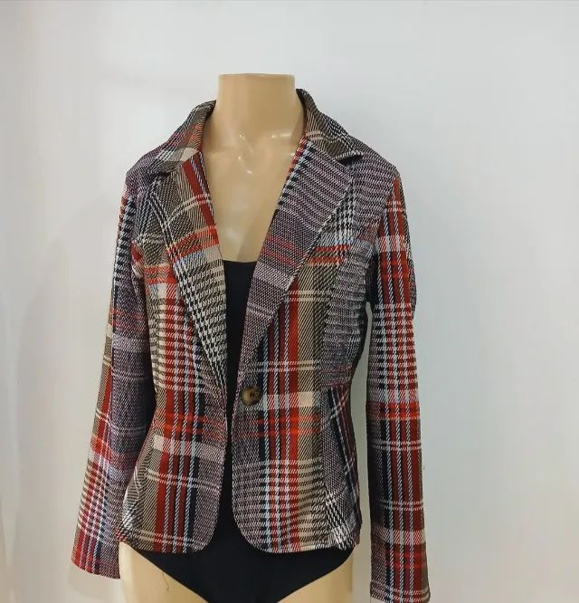 Lindos Blazeres - Veste M - Xadrex e Cinza quadriculado - R$20 cada - Pix/Card