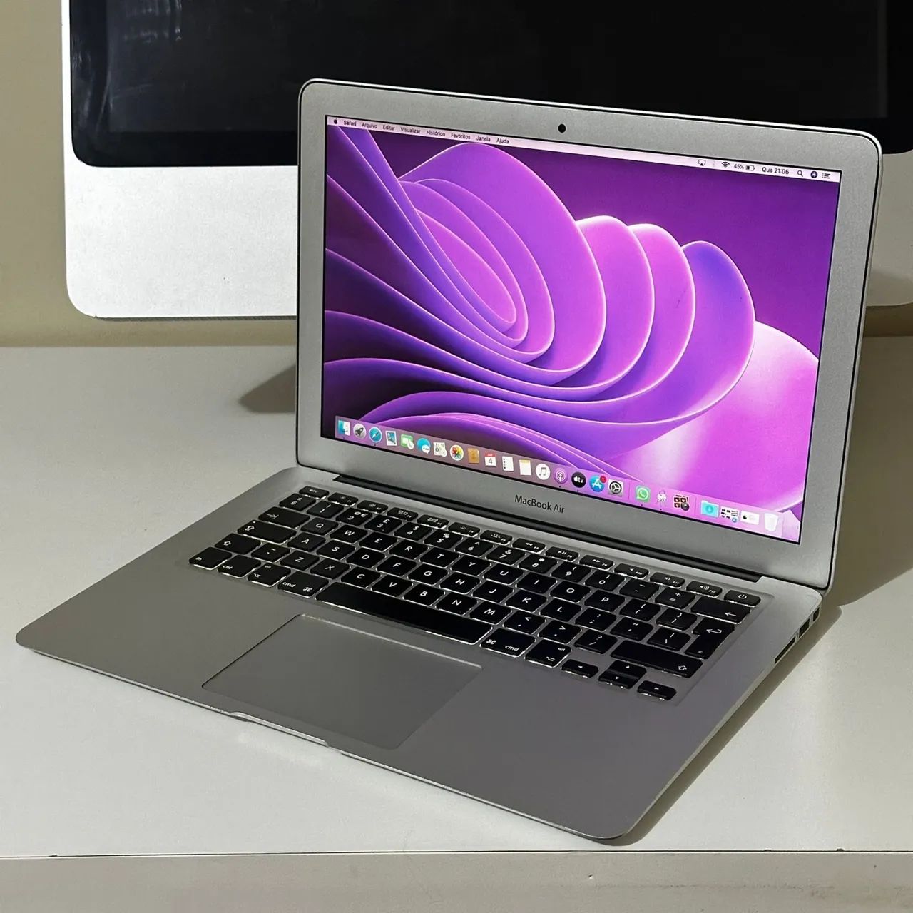 Mc Book Air A1466 - Notebooks - Setor Tradicional (Brazlândia