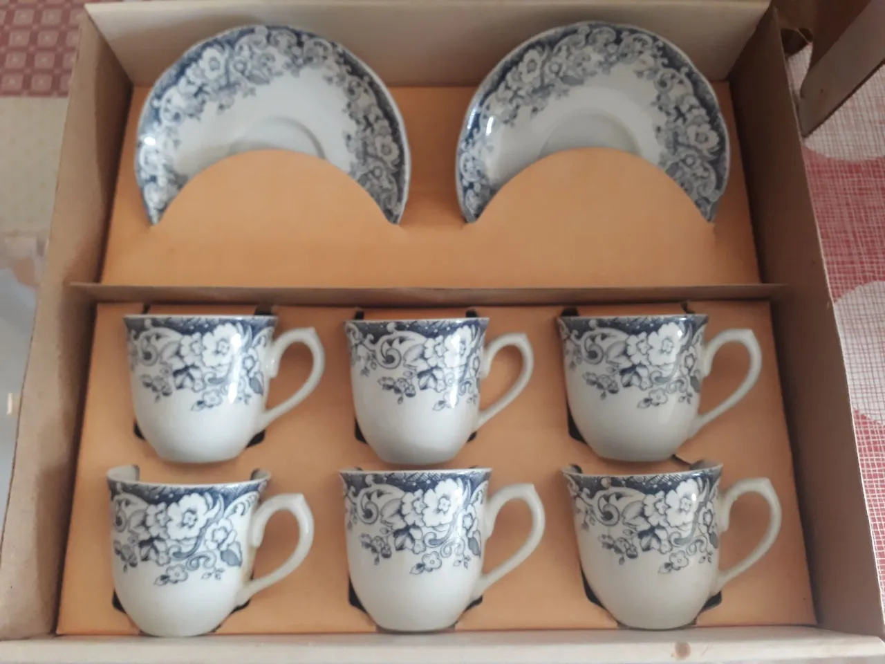 Conjunto de cafezinho em Porcelana