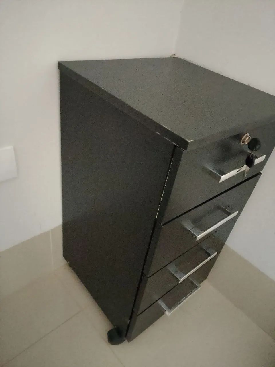 Gaveteiro 4 gavetas com chave - Foto 4