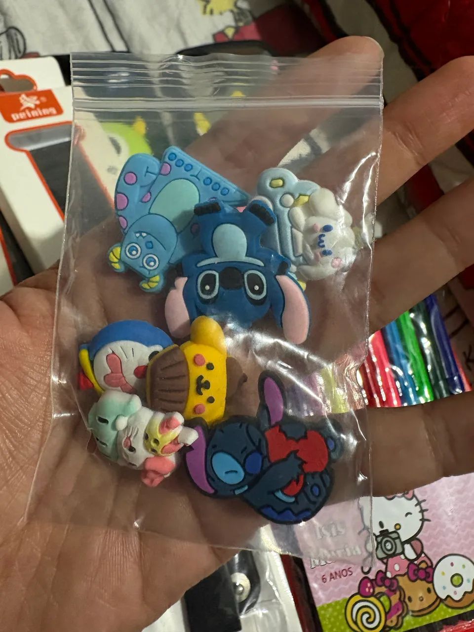 Pins pingente jibytz para capa de celular - Foto 3