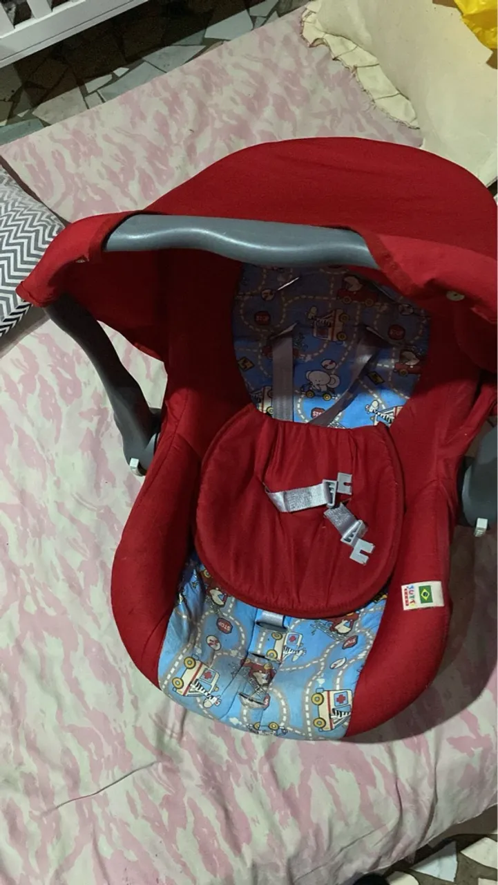Cadeirinha de Bebê Vermelha e Azul
