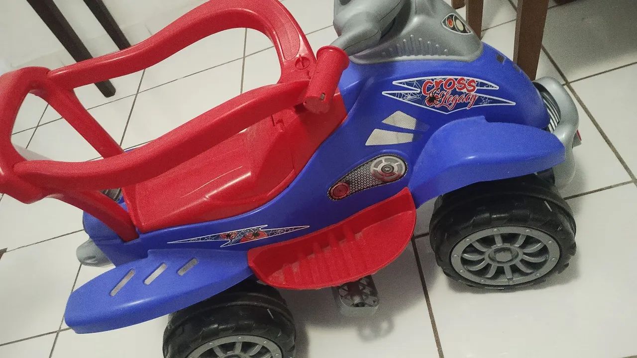 Quadriciclo infantil 