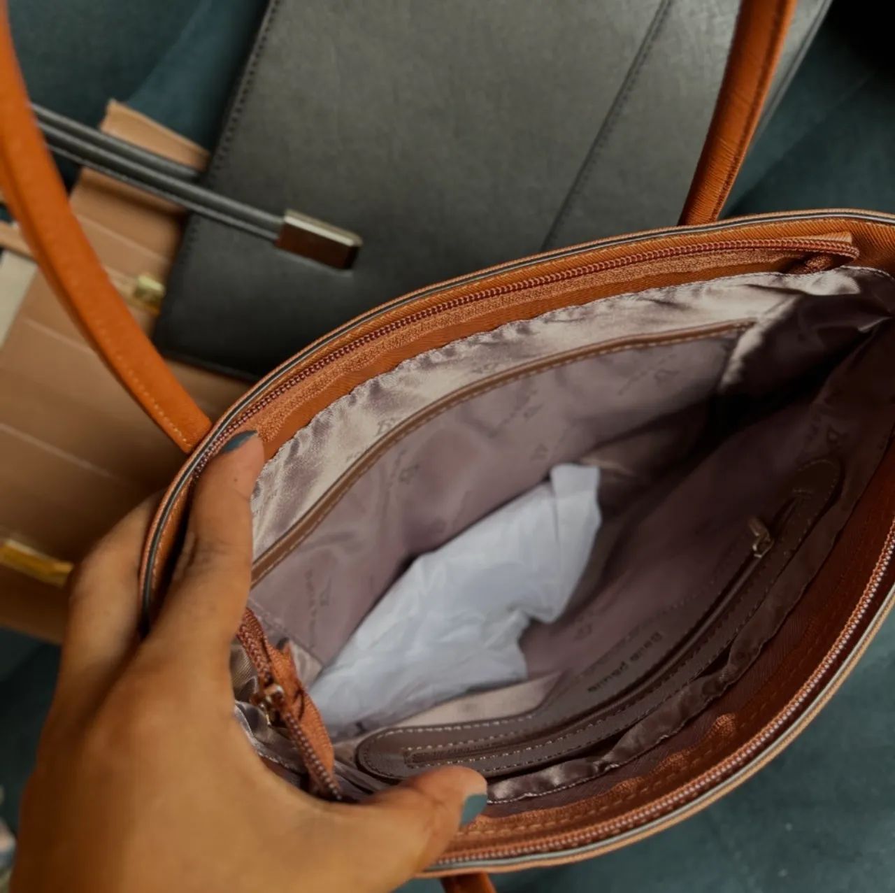 Promoção bolsas Bella Paulla  - Foto 2