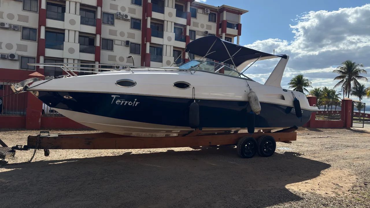 Lancha Magna 27.8 com Mercruiser 5.7 300Hp ano 2014 - Foto 9