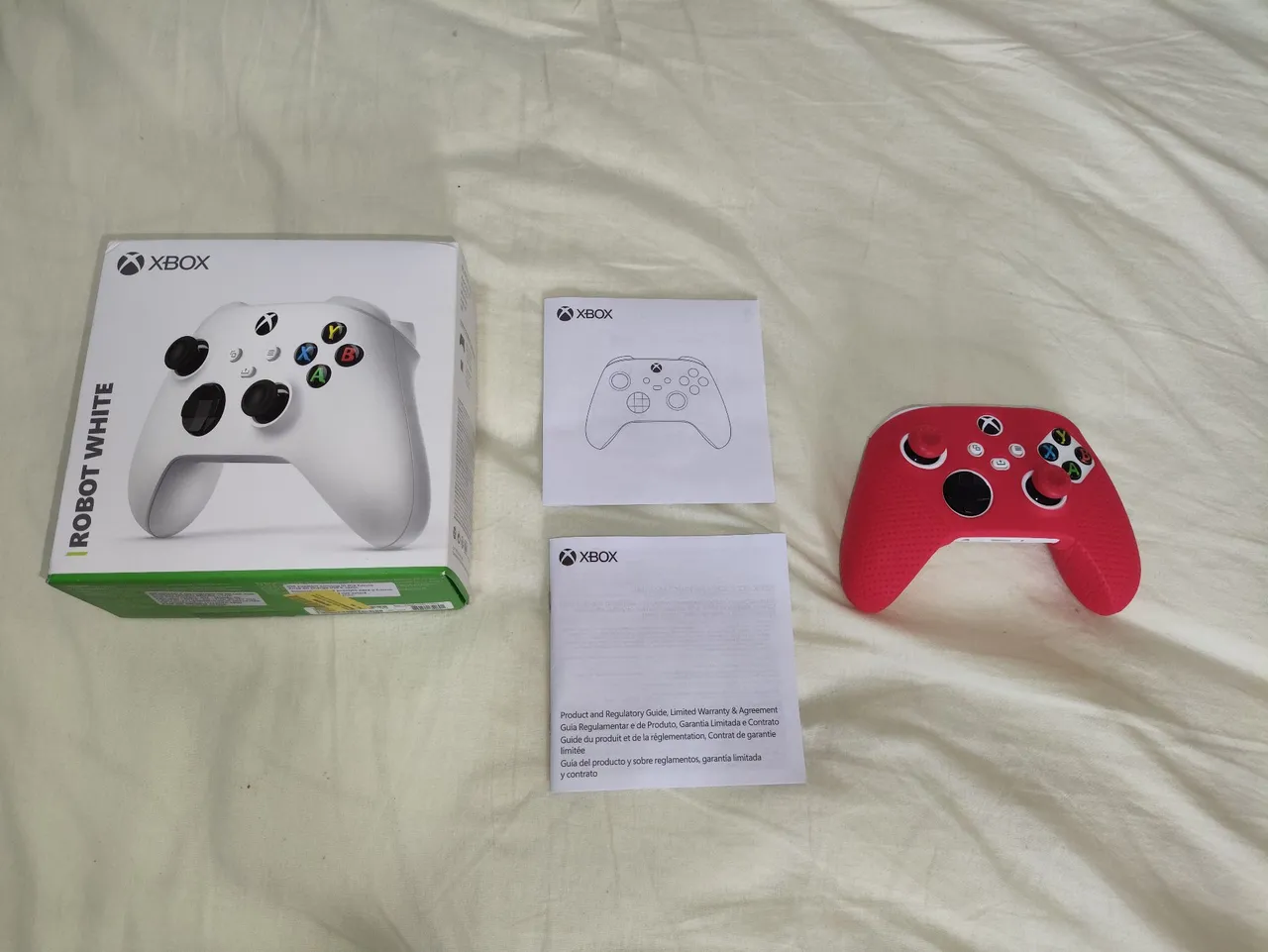 Controle Xbox Series X/S Cor: Branco, Seminovo Acompanha Capa de Silicone