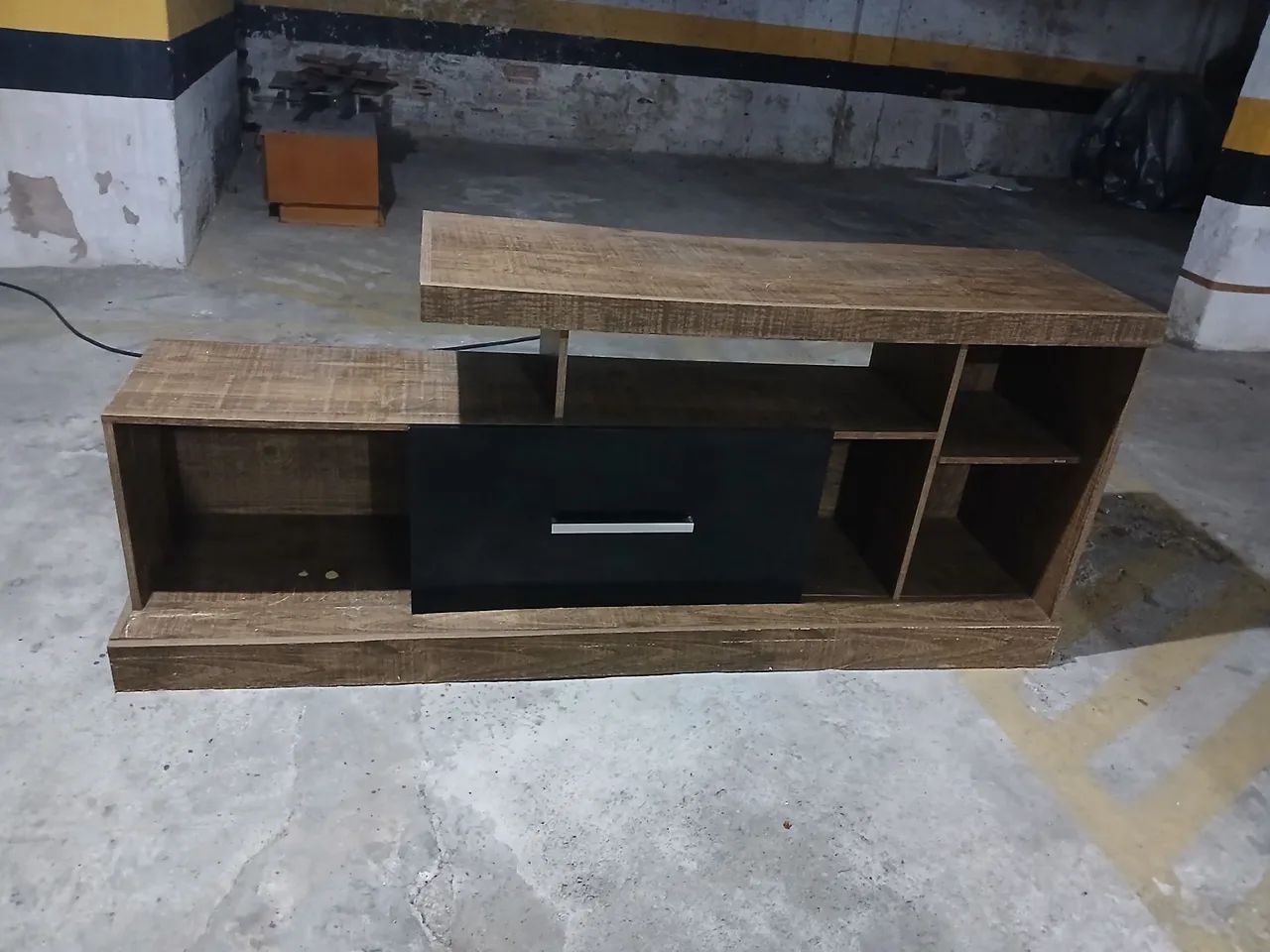 Vendo Rack semi novo. 
