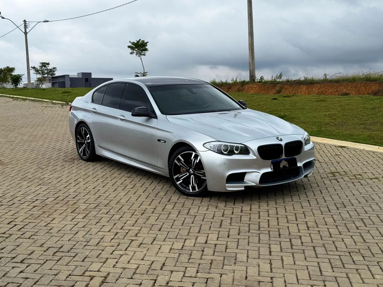 BMW 528I