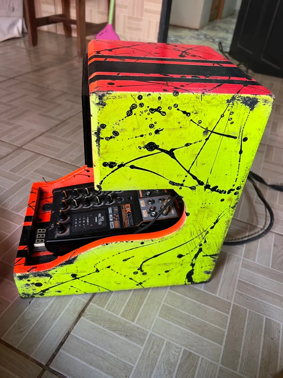 Gabinete de Som Customizado com Mixer