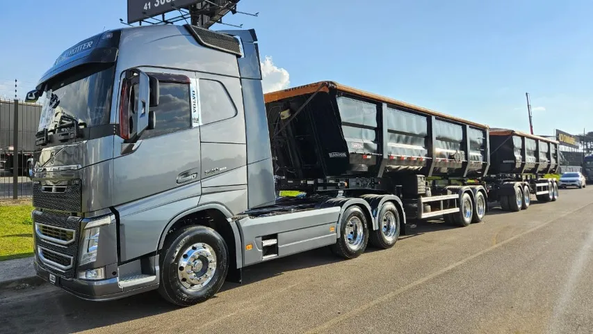 Volvo FH 540 6x4 Bug Leve Globetrotter Ano 21 Mola + Rodocaçamba Randon Ano 21 35m³