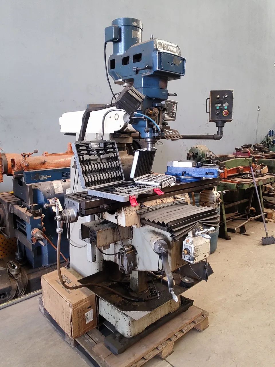 Fresadora ferramenteira clever ISO 40 - Foto 6