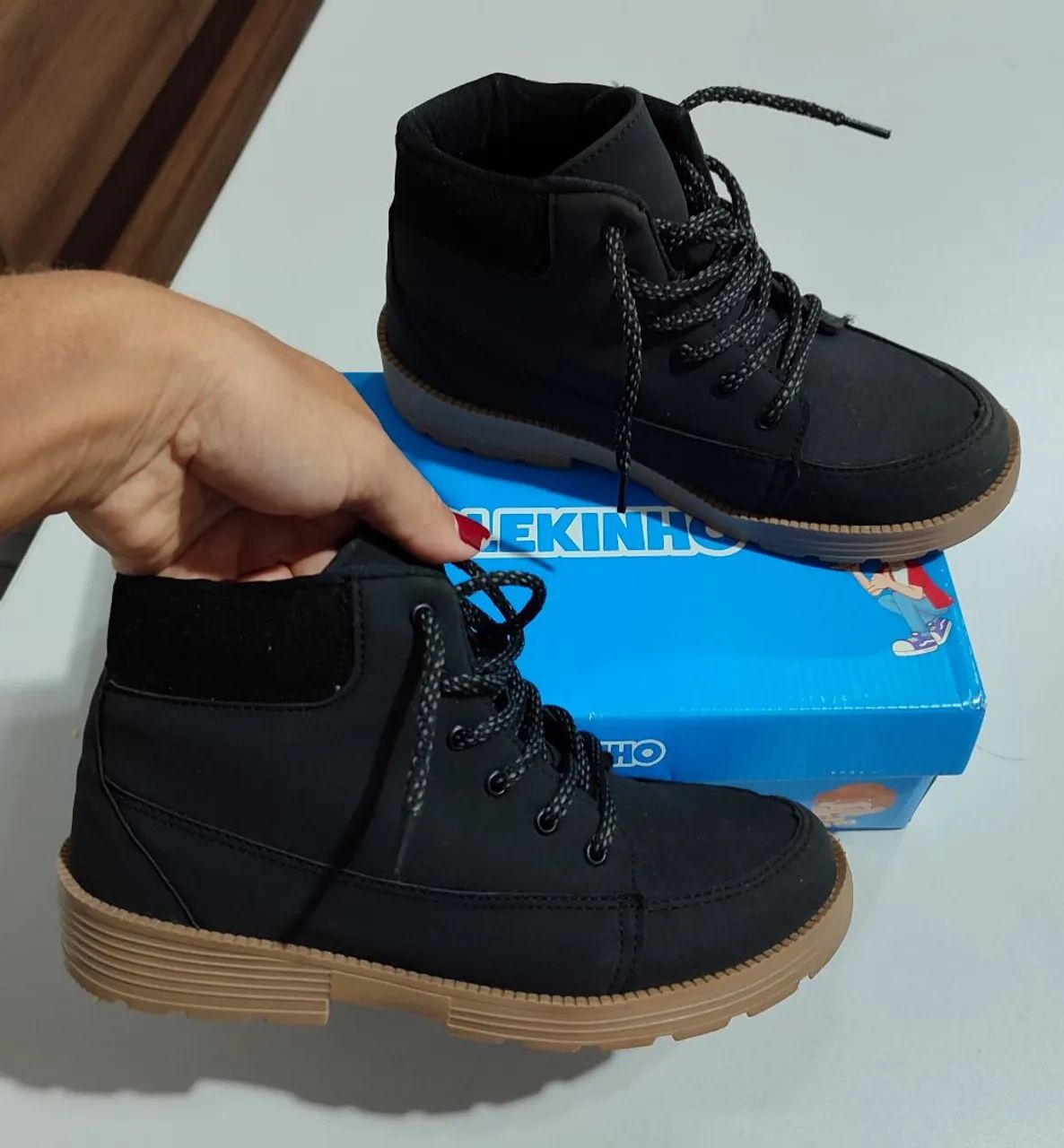 Botas infantis Molekinho tamanho 34- Em estado de nova. 