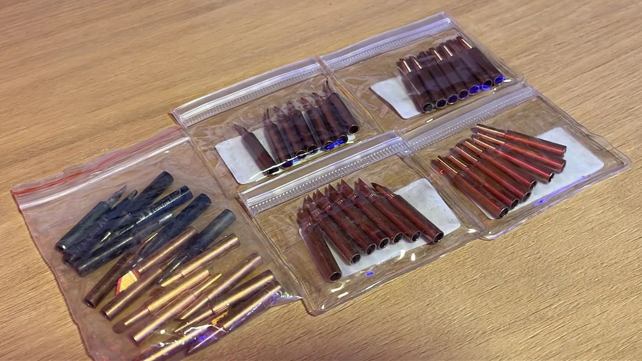 Lote 40 pontas de ferro de cobra yaxun