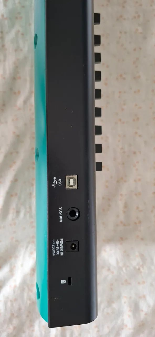 Teclado Controlador Novation Launchkey 49 - Foto 3