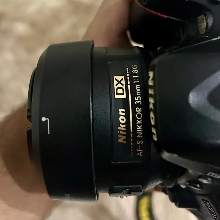 VENDO NIKON D7100 + LENTE 35MM + FLASH SB-700 - Foto 2