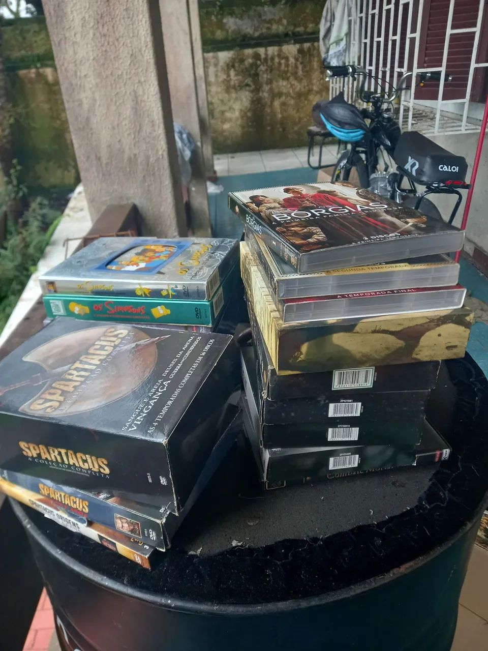 Lote com 60 box de séries (253 discos) - Foto 4