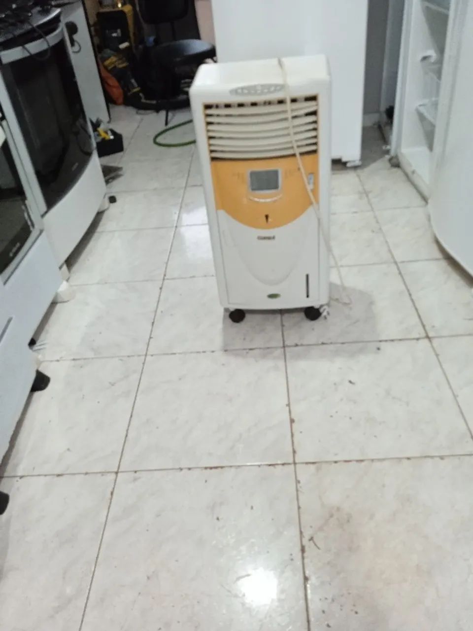 Climatizador cônsul quente e frio  - Foto 6