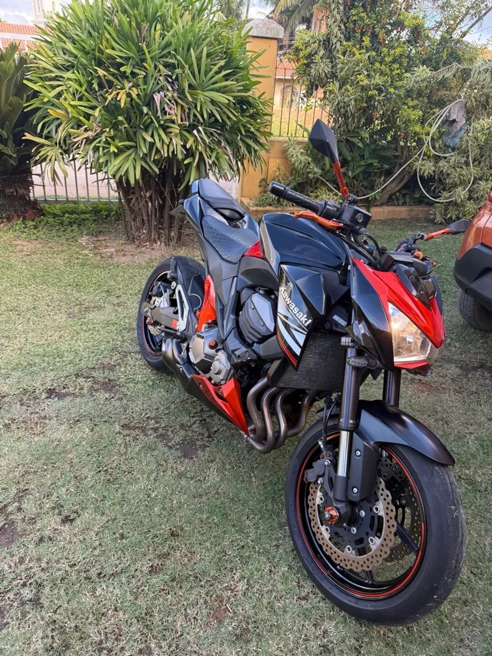 Motos KAWASAKI Z-800 no Brasil
