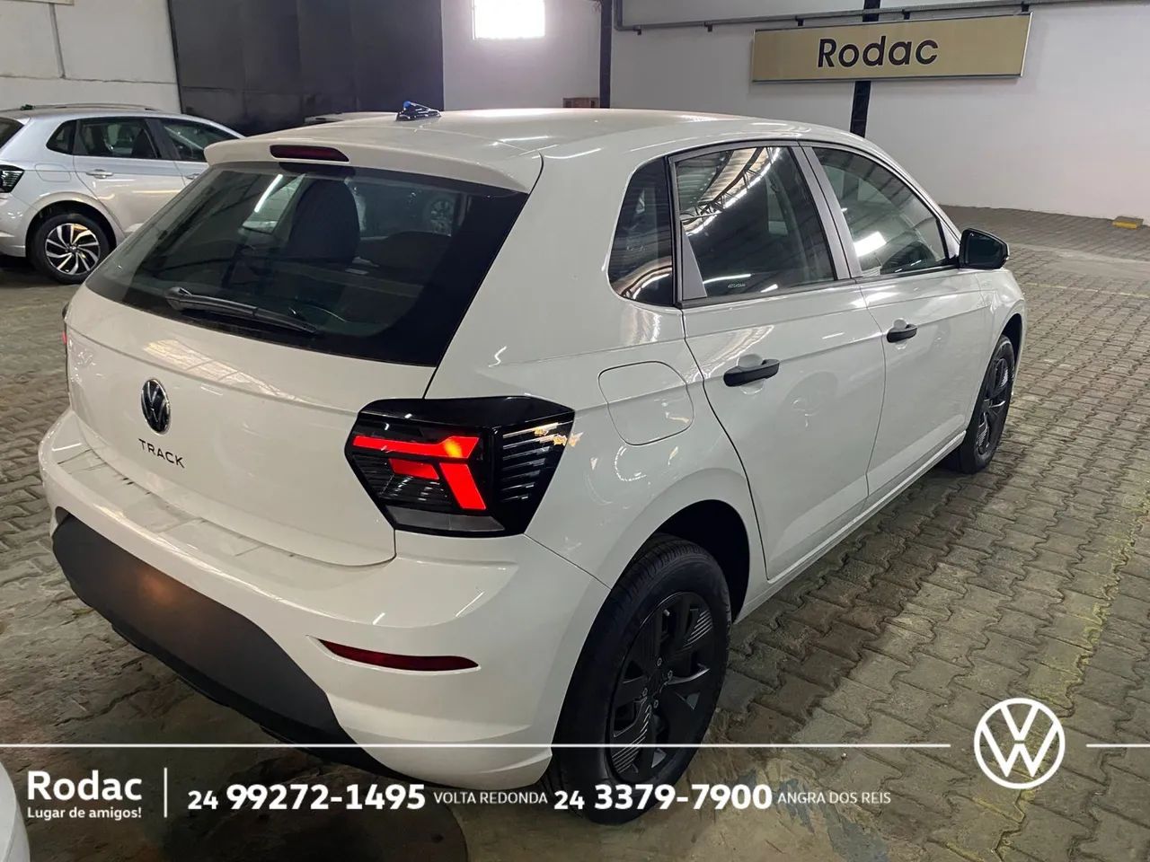 Volkswagen Polo Track 1.0 Flex 12V 5p - Foto 2