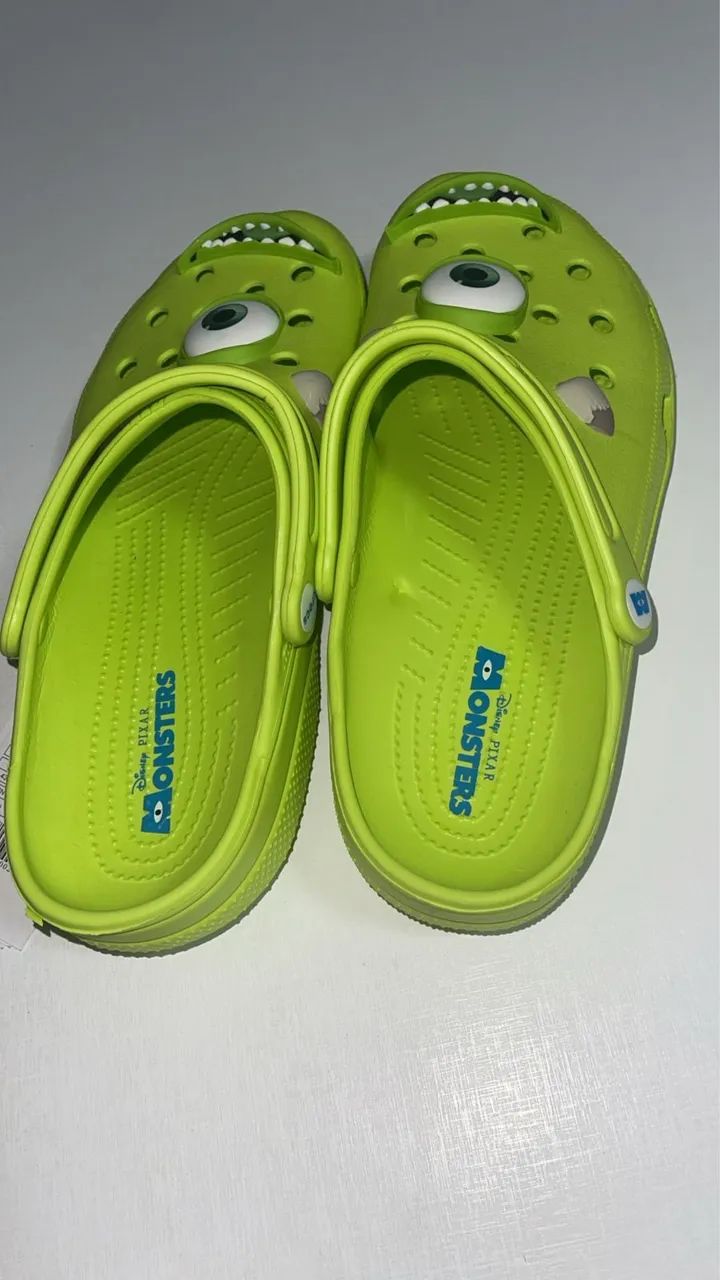 Crocs temático  - Foto 4