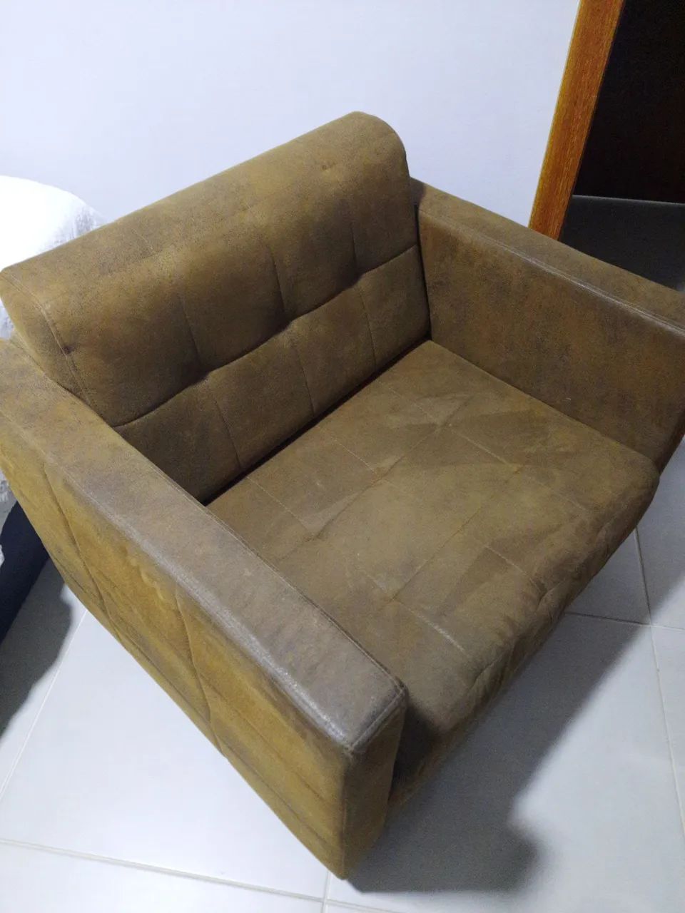 Super comfortable armchair64352547066882124
