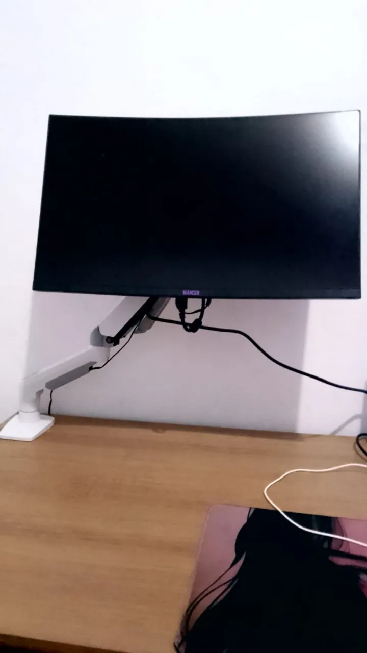 Monitor Mancer valak curvo 180hz, 24p, com suporte articulado incluso, NÃO BAIXO O VALOR.