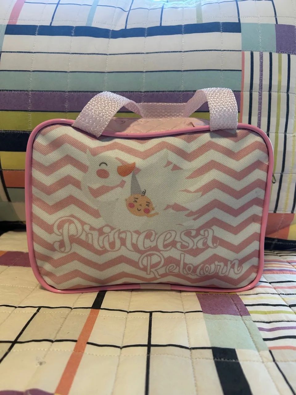 Boneca Princesa Reborn com acessórios e 5 trocas de roupa  - Foto 6