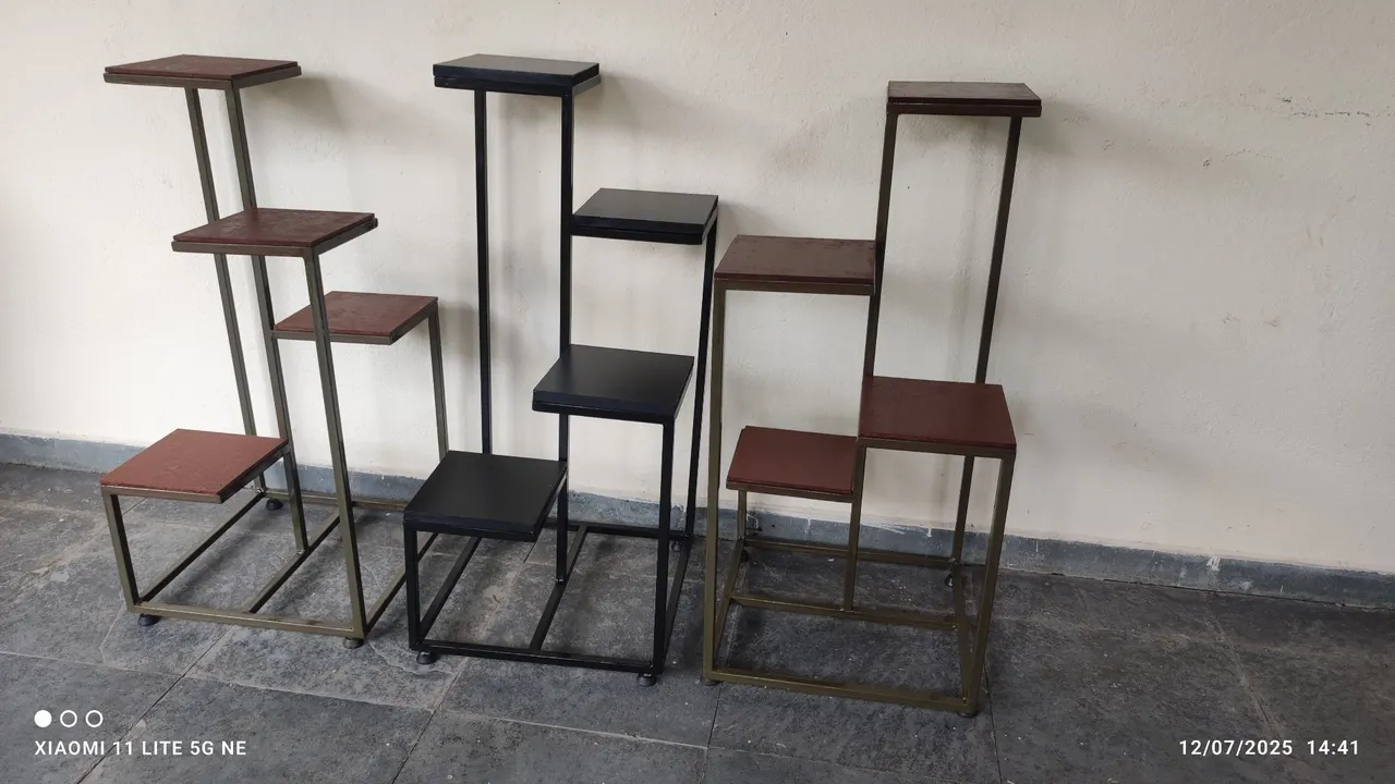 Suportes para Plantas 4 andares Decorativos