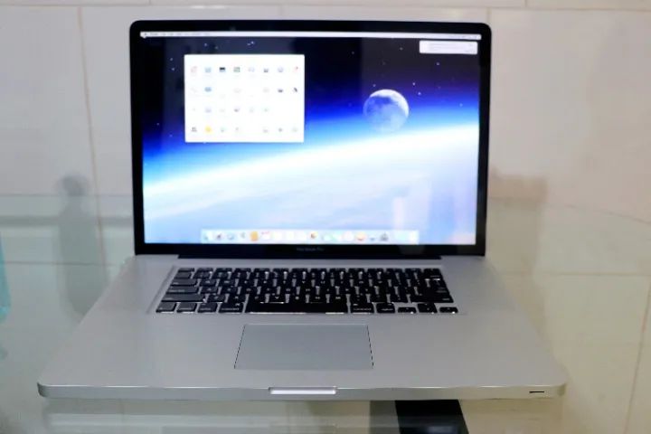 Macbook Pro 17" i7 A1297 - Sem WIFI - Sem HD Leia a Descrição