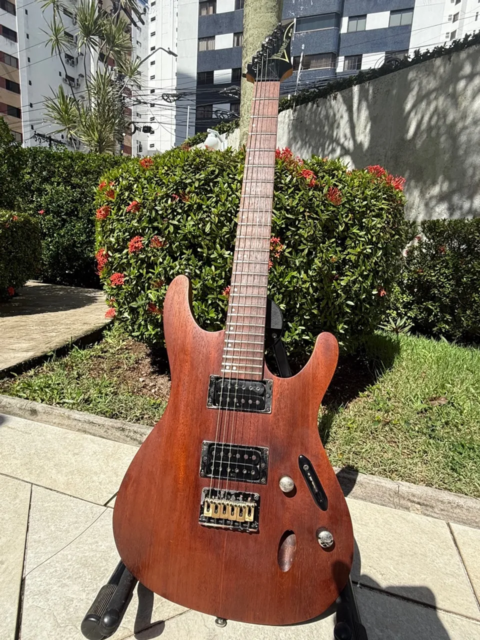 Guitarra Elétrica Ibanez S251