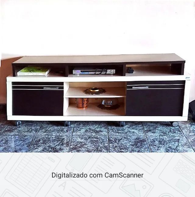 Rack de TV grande com rodízios - em ótimo estado! - Foto 2