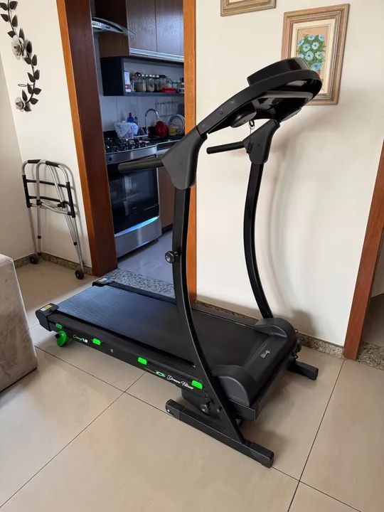 Esteira eletrônica Dream Concept 1.8 até 110kg  Bivolt  - Foto 5